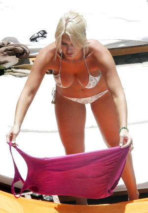 Nude photos hogan brooke Brooke Hogan